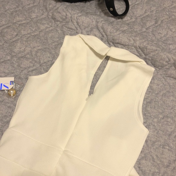 NWT White Jumpsuit - Picture 4 of 6